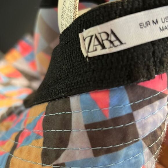 ZARA Multicolor  Bucket Hat - Picture 4 of 4